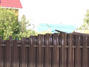 Забор из евроштакетника на ленточном фундаменте 10 метров фото в Протвино