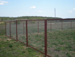 Забор из сетки рабицы в натяг секционный 12 метров фото в Протвино